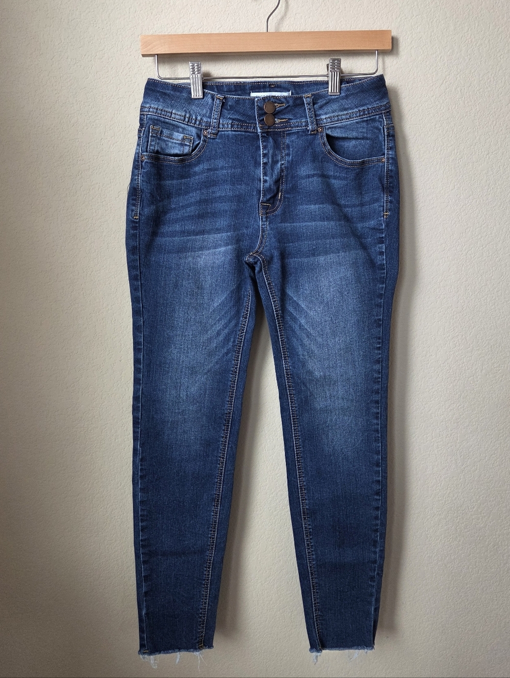 Encore Jeans Dark Denim Raw Hem Skinny Jeans Size 9